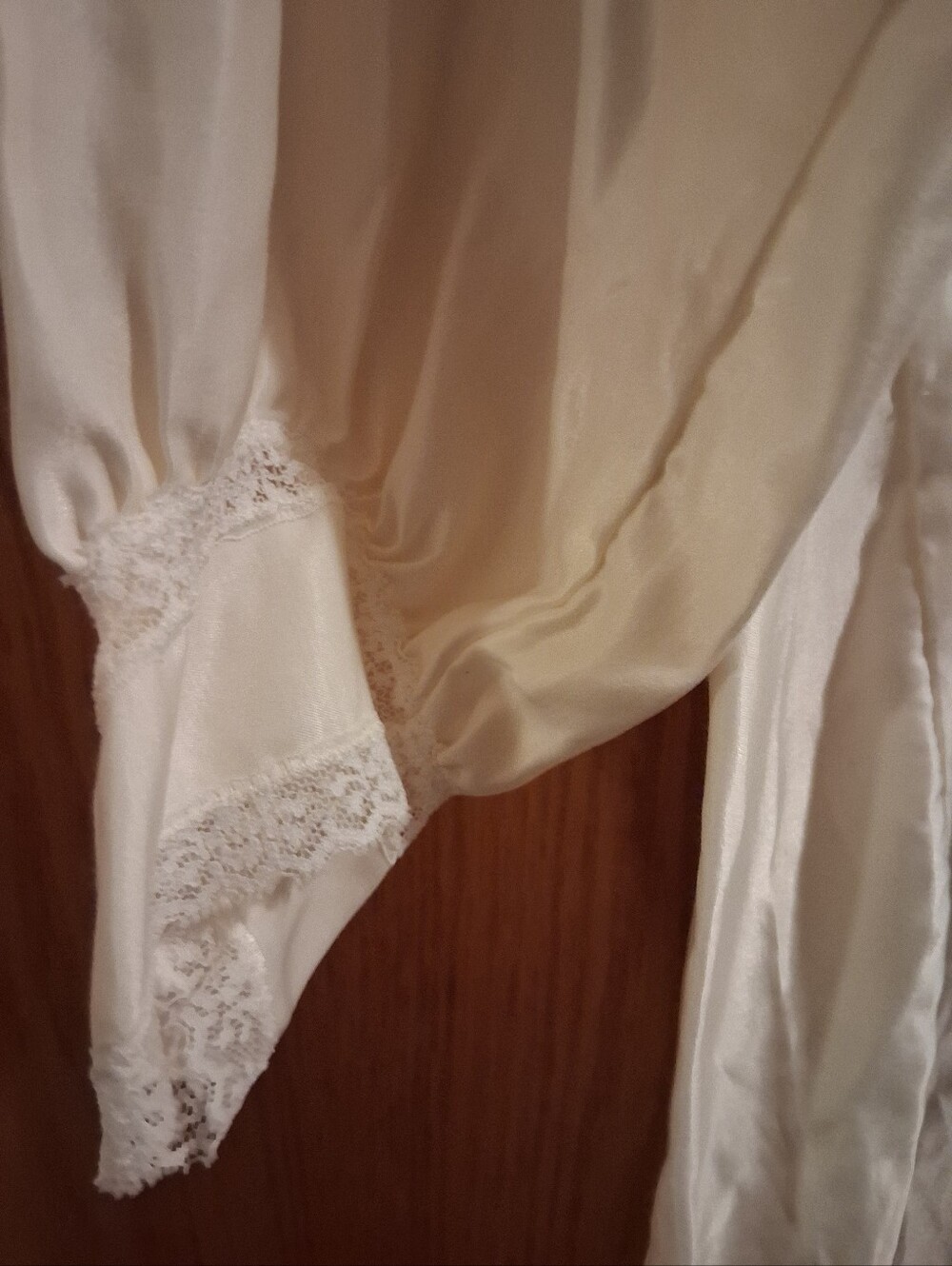 vintage Barbizon nightgown, feminine, "cottagecore",romantic, Victorian, Prairie - Picture 3 of 9